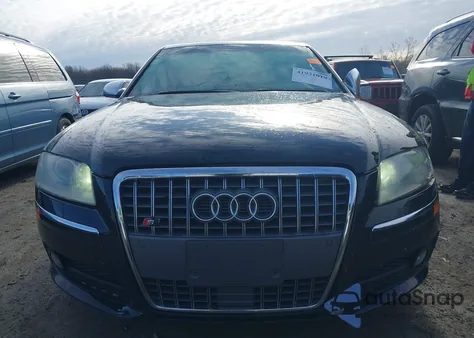2007 Audi S8 5.2 z USA, uszkodzony, nr VIN WAUPN44E87N010864